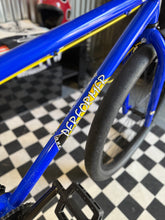 Load image into Gallery viewer, 29&quot; GT Performer BMX Cruiser Custom
