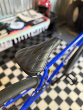 Load image into Gallery viewer, 29&quot; GT Performer BMX Cruiser Custom
