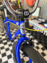 Load image into Gallery viewer, 29&quot; GT Performer BMX Cruiser Custom
